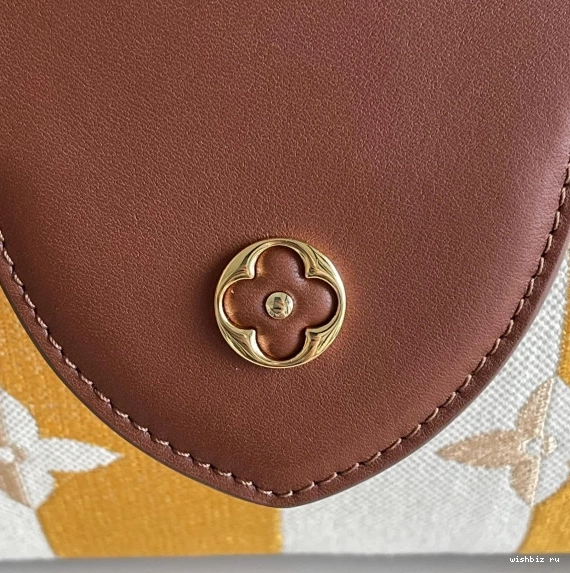 WIS MM VUITTON LOUIS CAPUCINES 0311